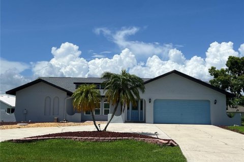 Casa en alquiler en Port Charlotte, Florida, 3 dormitorios, 176.7 m2 № 1394050 - foto 2