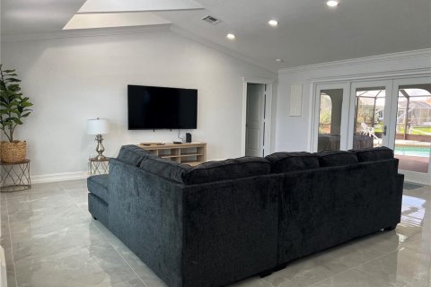 Casa en alquiler en Port Charlotte, Florida, 3 dormitorios, 176.7 m2 № 1394050 - foto 4