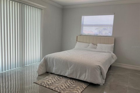 Casa en alquiler en Port Charlotte, Florida, 3 dormitorios, 176.7 m2 № 1394050 - foto 9