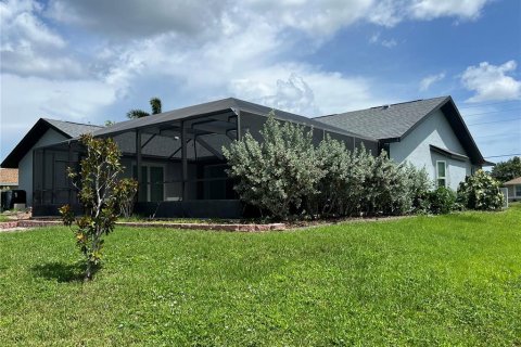 Casa en alquiler en Port Charlotte, Florida, 3 dormitorios, 176.7 m2 № 1394050 - foto 23