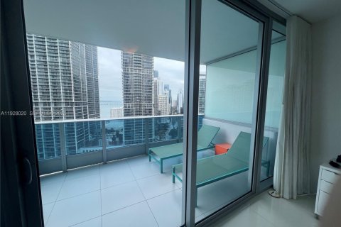 Condo in Miami, Florida, 1 bedroom  № 1997622 - photo 13