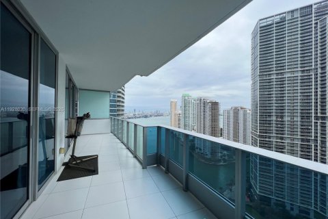 Condo in Miami, Florida, 1 bedroom  № 1997622 - photo 3