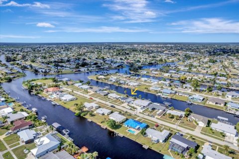 House in Port Charlotte, Florida 3 bedrooms, 116.13 sq.m. № 1776968 - photo 9