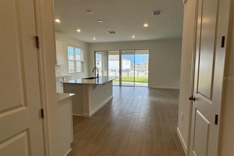 Villa ou maison à louer à Haines City, Floride: 5 chambres, 260.13 m2 № 1843004 - photo 8