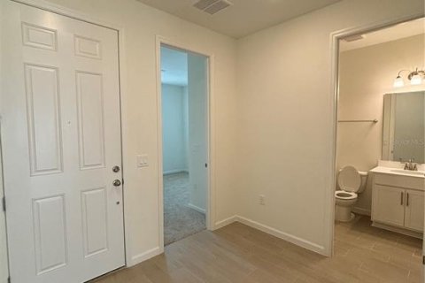 Villa ou maison à louer à Haines City, Floride: 5 chambres, 260.13 m2 № 1843004 - photo 3