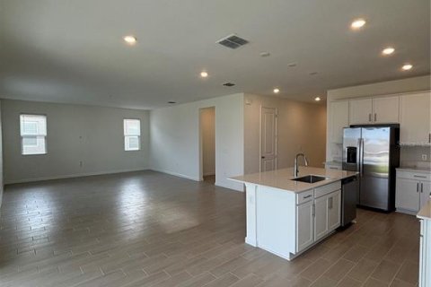 Villa ou maison à louer à Haines City, Floride: 5 chambres, 260.13 m2 № 1843004 - photo 12