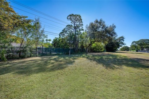 House in Miami, Florida 3 bedrooms, 130.34 sq.m. № 2002669 - photo 25