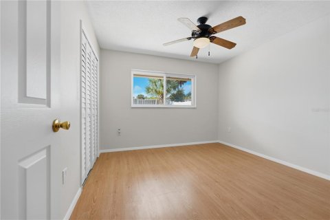 House in Altamonte Springs, Florida 4 bedrooms, 171.78 sq.m. № 2426843 - photo 22