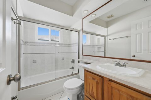 House in Altamonte Springs, Florida 4 bedrooms, 171.78 sq.m. № 2426843 - photo 27
