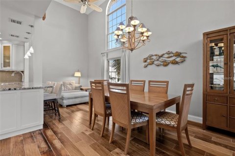Copropriété à vendre à Sarasota, Floride: 2 chambres, 163.51 m2 № 2416562 - photo 5