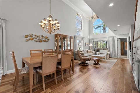 Copropriété à vendre à Sarasota, Floride: 2 chambres, 163.51 m2 № 2416562 - photo 11