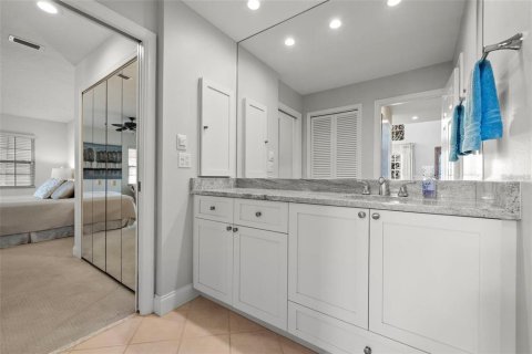 Copropriété à vendre à Sarasota, Floride: 2 chambres, 163.51 m2 № 2416562 - photo 21