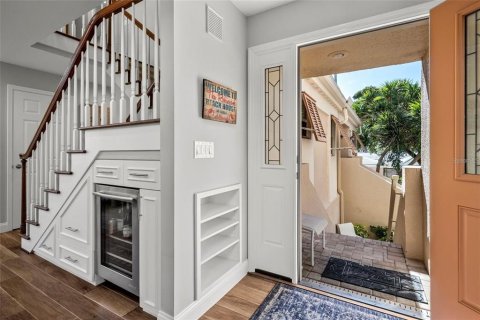 Copropriété à vendre à Sarasota, Floride: 2 chambres, 163.51 m2 № 2416562 - photo 4