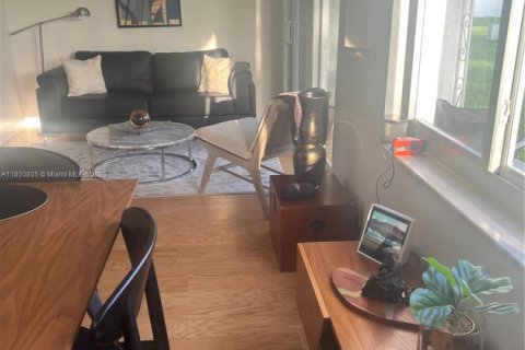 Villa ou maison à vendre à Plantation, Floride: 2 chambres, 133.59 m2 № 1958219 - photo 9