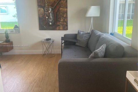 Villa ou maison à vendre à Plantation, Floride: 2 chambres, 133.59 m2 № 1958219 - photo 6