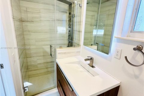 House in Hialeah, Florida 3 bedrooms, 136.47 sq.m. № 1995602 - photo 21