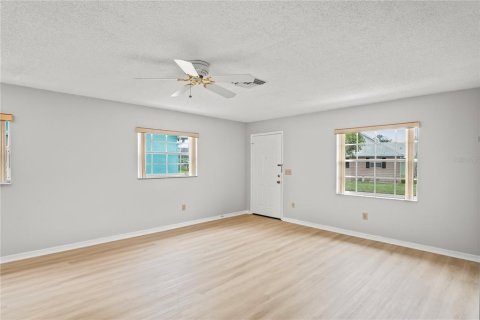 Copropriété à vendre à New Port Richey, Floride: 2 chambres, 95.13 m2 № 1538327 - photo 5