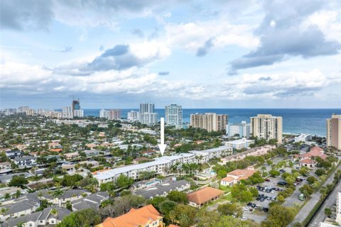Copropriété à vendre à Lauderdale-by-the-Sea, Floride: 2 chambres, 103.12 m2 № 1896574 - photo 1