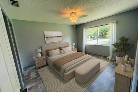 House in Lake Placid, Florida 2 bedrooms, 144 sq.m. № 2084097 - photo 9
