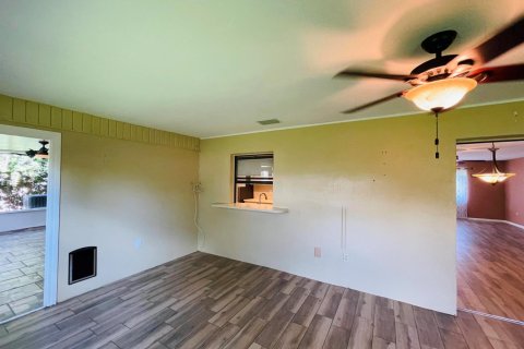 House in Lake Placid, Florida 2 bedrooms, 144 sq.m. № 2084097 - photo 21