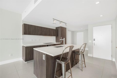 Condo in Miami, Florida, 1 bedroom  № 936277 - photo 7