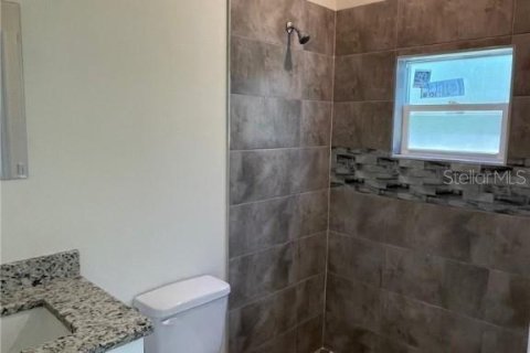 Villa ou maison à louer à Punta Gorda, Floride: 2 chambres, 77.29 m2 № 1765658 - photo 5