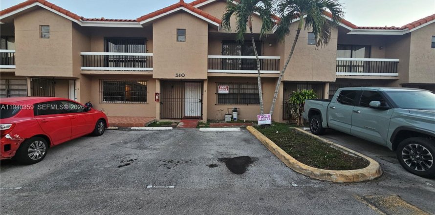 Таунхаус в Майами, Флорида 3 спальни, 149.57м2 № 1998337