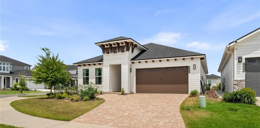 House in Gainesville, Florida 3 bedrooms, 162.21 sq.m. № 1774768