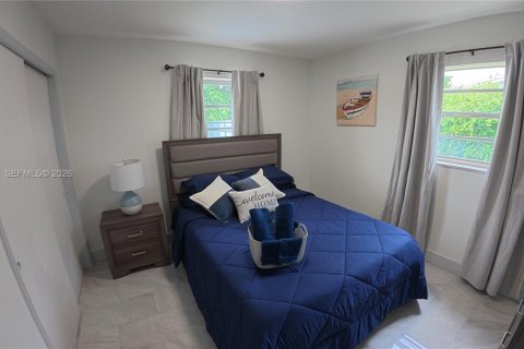 House in Miami Gardens, Florida 3 bedrooms, 129.6 sq.m. № 2374514 - photo 16