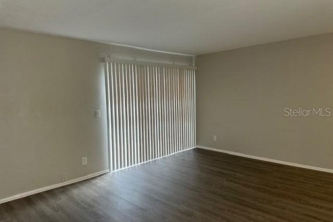 Touwnhouse à vendre à Sarasota, Floride: 3 chambres, 130.81 m2 № 1733756 - photo 11