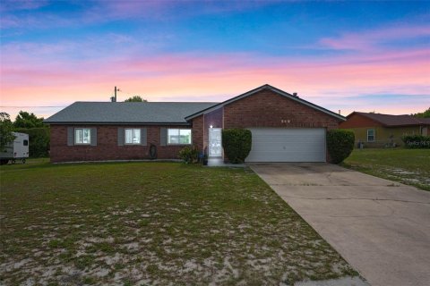 Villa ou maison à vendre à Deltona, Floride: 3 chambres, 125.23 m2 № 1620454 - photo 1
