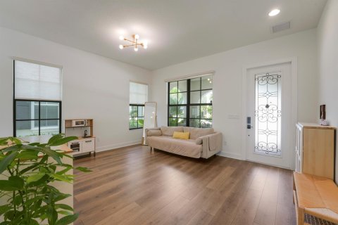 Casa en venta en Palm Beach Gardens, Florida, 5 dormitorios, 336.12 m2 № 2383051 - foto 4