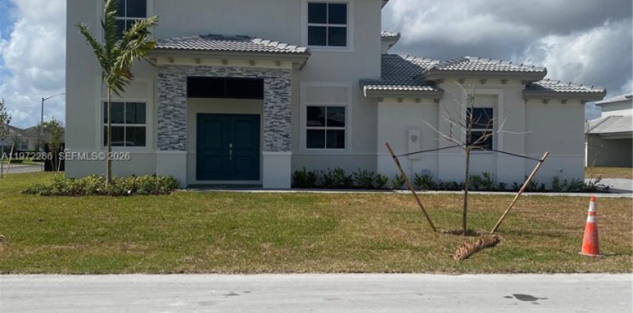 Villa ou maison à Homestead, Floride 5 chambres, 322.19 m2 № 2041424