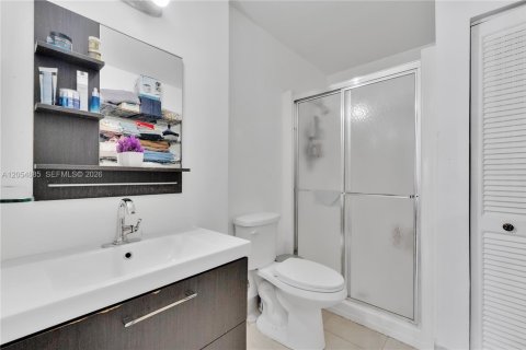 Condominio en venta en Sunrise, Florida, 3 dormitorios, 131.83 m2 № 2248060 - foto 9