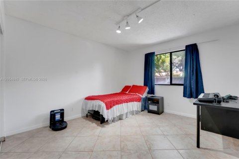 Condominio en venta en Sunrise, Florida, 3 dormitorios, 131.83 m2 № 2248060 - foto 10