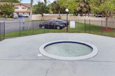 Condominio en venta en Sunrise, Florida, 3 dormitorios, 131.83 m2 № 2248060 - foto 24