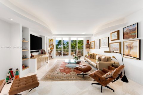 Condominio en venta en Key Biscayne, Florida, 2 dormitorios, 242.01 m2 № 2152800 - foto 2