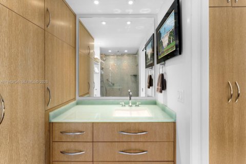 Condominio en venta en Key Biscayne, Florida, 2 dormitorios, 242.01 m2 № 2152800 - foto 23