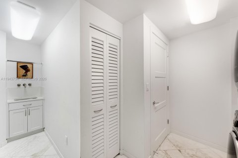 Condominio en venta en Key Biscayne, Florida, 2 dormitorios, 242.01 m2 № 2152800 - foto 27