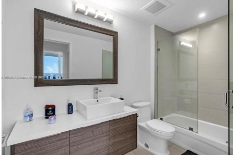 Снять в аренду кондоминиум в Майами, Флорида 1 спальня, 60.2м2, № 1956538 - фото 8