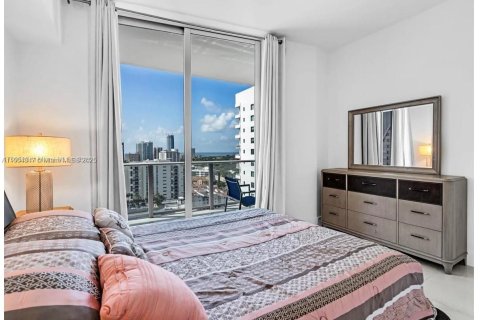 Снять в аренду кондоминиум в Майами, Флорида 1 спальня, 60.2м2, № 1956538 - фото 3