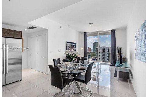 Снять в аренду кондоминиум в Майами, Флорида 1 спальня, 60.2м2, № 1956538 - фото 12