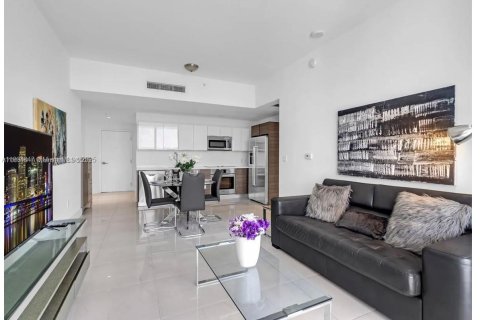 Снять в аренду кондоминиум в Майами, Флорида 1 спальня, 60.2м2, № 1956538 - фото 7