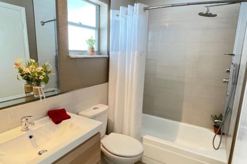 House in Boynton Beach, Florida 2 bedrooms, 146.97 sq.m. № 2392408 - photo 20