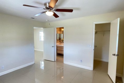House in Boynton Beach, Florida 2 bedrooms, 146.97 sq.m. № 2392408 - photo 21