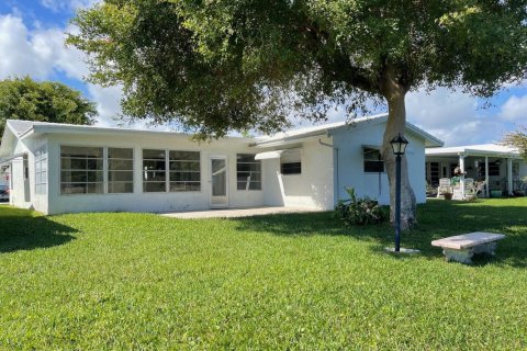 House in Boynton Beach, Florida 2 bedrooms, 146.97 sq.m. № 2392408 - photo 26