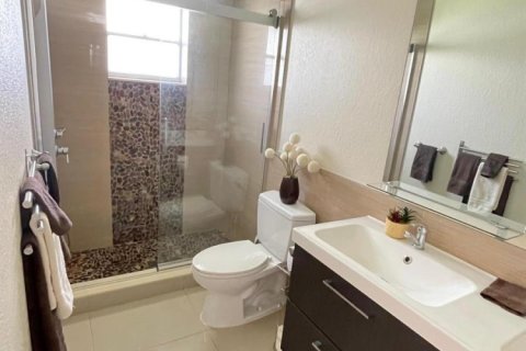 House in Boynton Beach, Florida 2 bedrooms, 146.97 sq.m. № 2392408 - photo 14