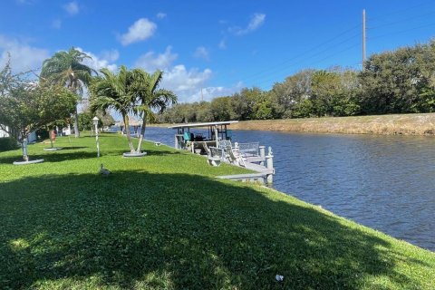 House in Boynton Beach, Florida 2 bedrooms, 146.97 sq.m. № 2392408 - photo 28