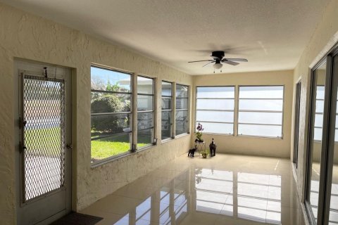 House in Boynton Beach, Florida 2 bedrooms, 146.97 sq.m. № 2392408 - photo 23