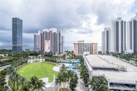Copropriété à vendre à Sunny Isles Beach, Floride: 2 chambres, 154.68 m2 № 2252239 - photo 30